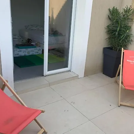 Jolie Mitoyenne Avec Piscine Privee Proche Plage